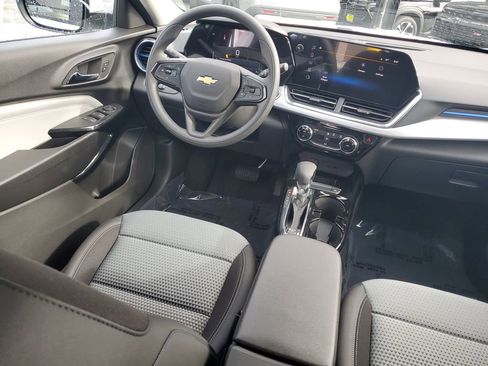 New 2026 Chevrolet Trax LT image 11