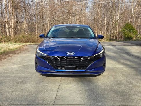 Used 2023 Hyundai Elantra SEL w/ Convenience Package image 1