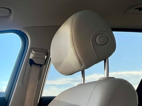 Certified 2020 Mercedes-Benz GLC 300 4MATIC image 9