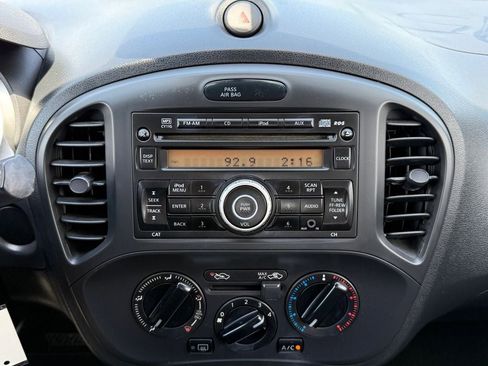 Used 2014 Nissan Juke S AWD/4WD image 24