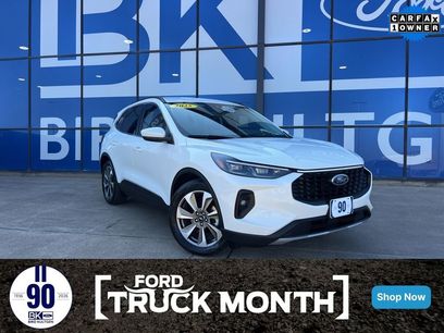 Used 2025 Ford Escape Platinum w/ Class II Trailer Tow Package