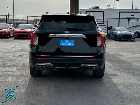 Used 2020 Ford Explorer Platinum w/ Premium Technology Package AWD/4WD image 6