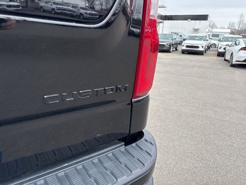 Used 2021 Chevrolet Silverado 1500 Custom Trail Boss w/ Midnight Edition image 29