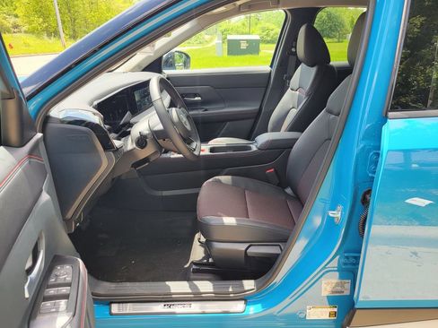 New 2025 Nissan Kicks SR w/ Illumination Package image 10