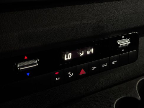 Used 2022 Mercedes-Benz Sprinter 2500 image 15