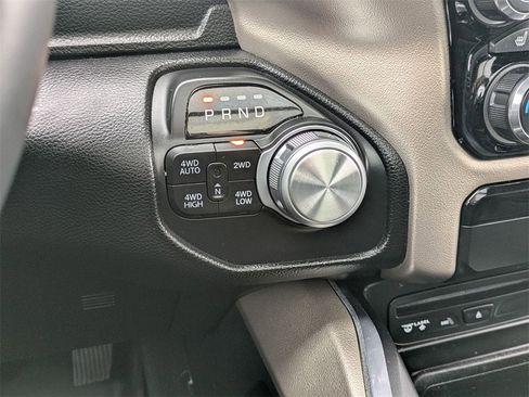 Used 2019 RAM 1500 Laramie image 12