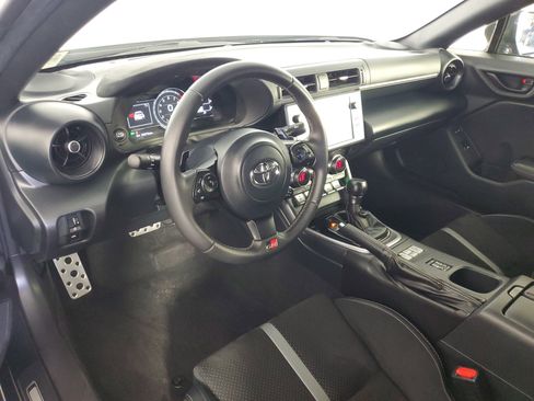 Used 2024 Toyota GR86 Premium RWD image 11