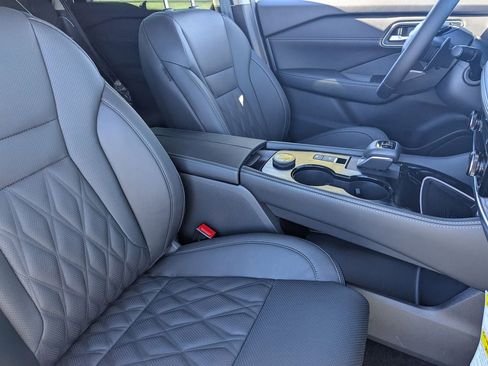 New 2026 Nissan Rogue Platinum w/ Platinum Premium Package image 27