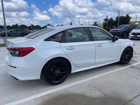 Used 2022 Honda Civic Sport image 4