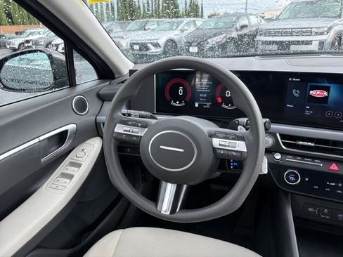 Used 2025 Hyundai Sonata SEL image 36