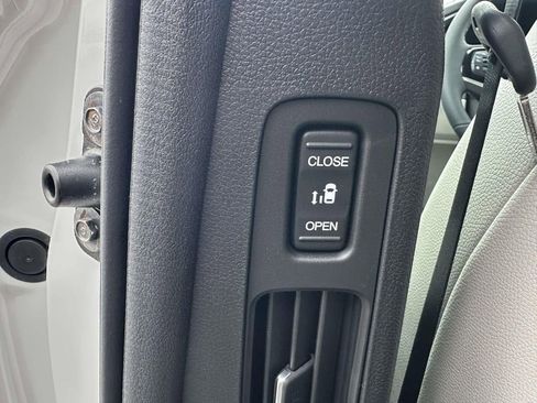 New 2026 Honda Odyssey EX-L image 12