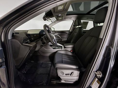 Certified 2025 Audi Q5 2.0T Premium Plus w/ Premium Plus image 21