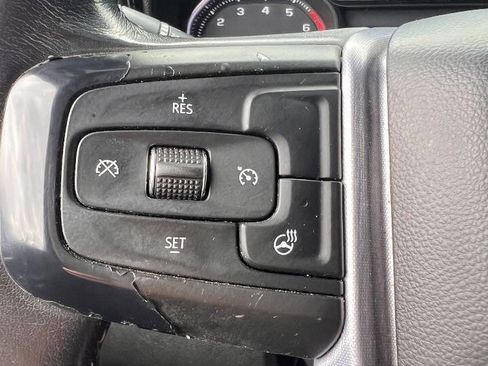 Used 2020 GMC Sierra 1500 SLT RWD image 22