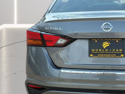 Used 2022 Nissan Altima 2.5 SV FWD image 30