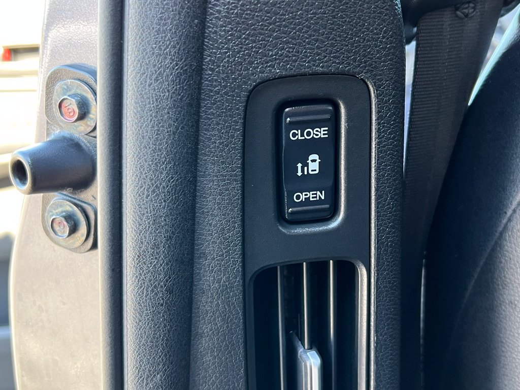Used 2024 Honda Odyssey EX-L image 13