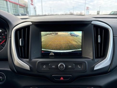 Used 2019 GMC Terrain SLE w/ Driver Convenience Package image 28