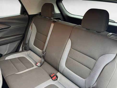 Used 2022 Chevrolet TrailBlazer LT w/ Convenience Package image 14