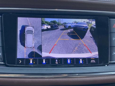 Used 2021 Buick Enclave Avenir w/ Avenir Technology Package AWD/4WD image 29