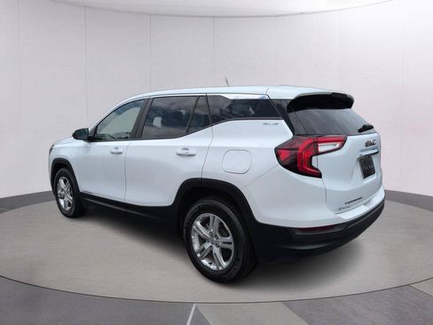 Used 2024 GMC Terrain SLE FWD image 5