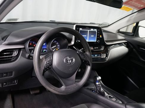 Used 2020 Toyota C-HR LE FWD image 7