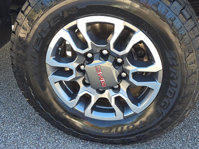 Used 2021 GMC Sierra 2500 AT4 w/ Gooseneck/5TH Wheel Package AWD/4WD image 12