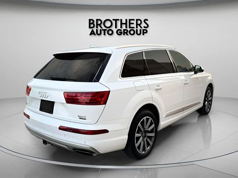 Used 2017 Audi Q7 3.0T Premium Plus w/ Premium Plus Package AWD/4WD image 11