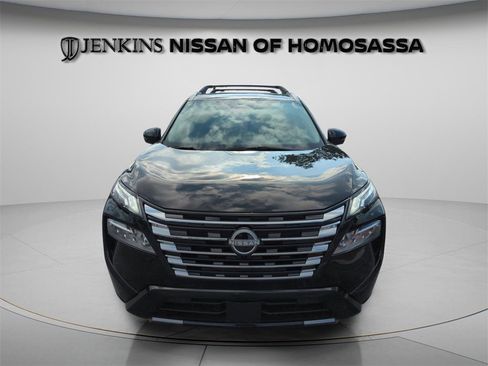 New 2026 Nissan Rogue Platinum w/ Platinum Premium Package image 3