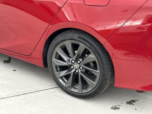 Used 2022 Toyota Prius Prime Limited image 8