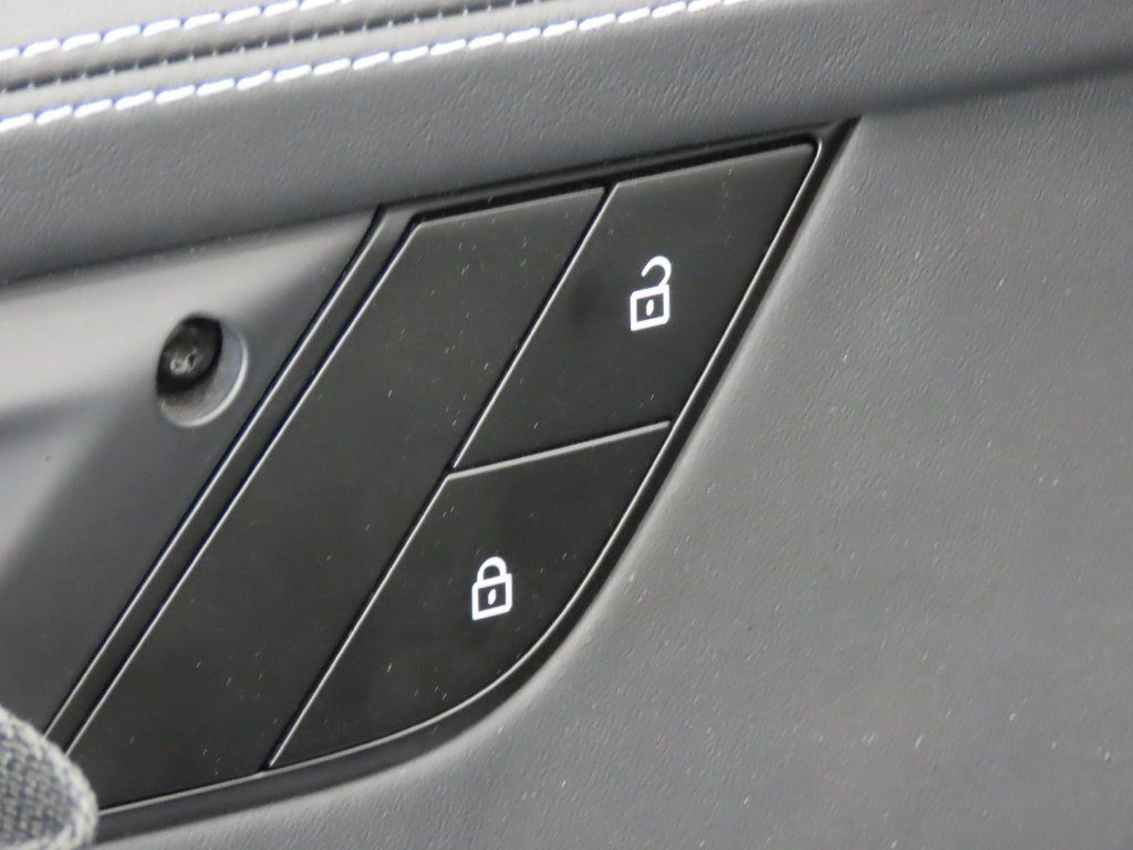 Certified 2025 Porsche 911 GT3 RS RWD image 37