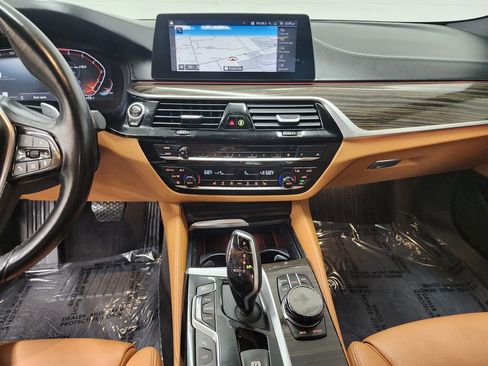 Used 2020 BMW 530i xDrive w/ Executive Package AWD/4WD image 17
