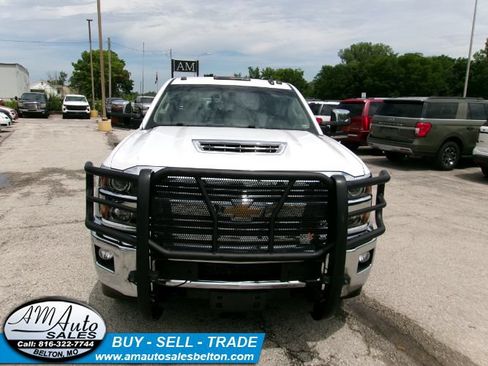 Used 2019 Chevrolet Silverado 3500 LTZ w/ Duramax Plus Package AWD/4WD image 11