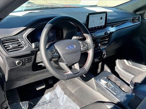 Used 2025 Ford Escape ST-Line image 13
