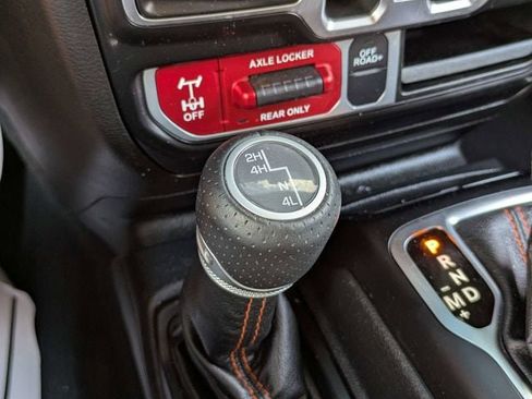 Used 2022 Jeep Gladiator Mojave w/ LED Lighting Group AWD/4WD image 23