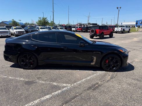 Used 2019 Kia Stinger GT2 AWD/4WD image 6