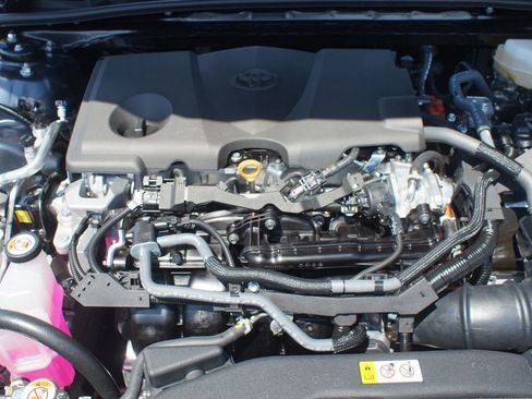 Used 2026 Toyota Camry SE FWD image 27