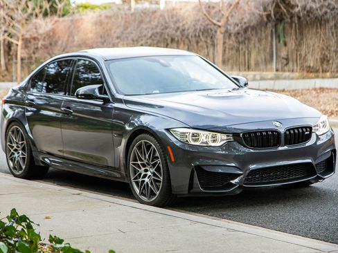 Used 2017 BMW M3 RWD image 3