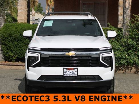 Used 2025 Chevrolet Suburban LS image 3