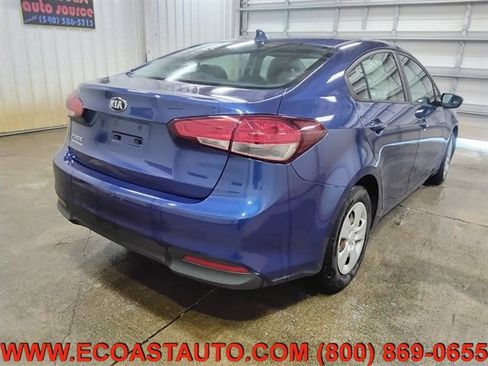 Used 2017 Kia Forte LX FWD image 3