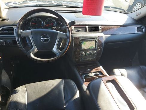 Used 2011 GMC Yukon Denali AWD/4WD image 10
