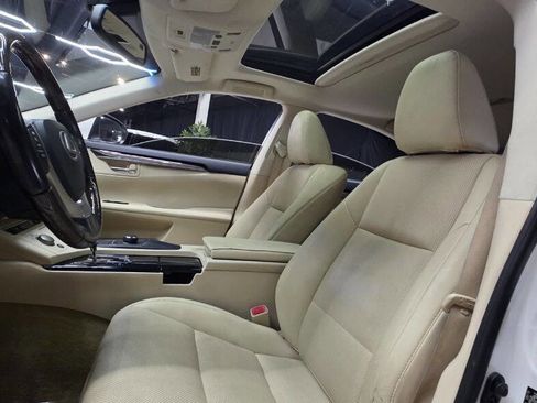 Used 2015 Lexus ES 350 w/ Premium Package image 26