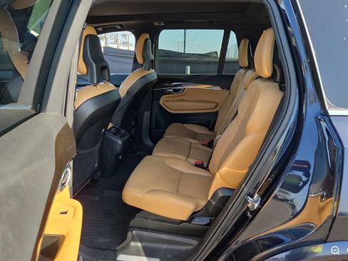 Used 2017 Volvo XC90 T6 Momentum w/ Vision Package AWD/4WD image 9