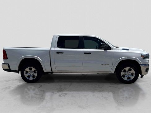 Used 2025 RAM 1500 Big Horn AWD/4WD image 4