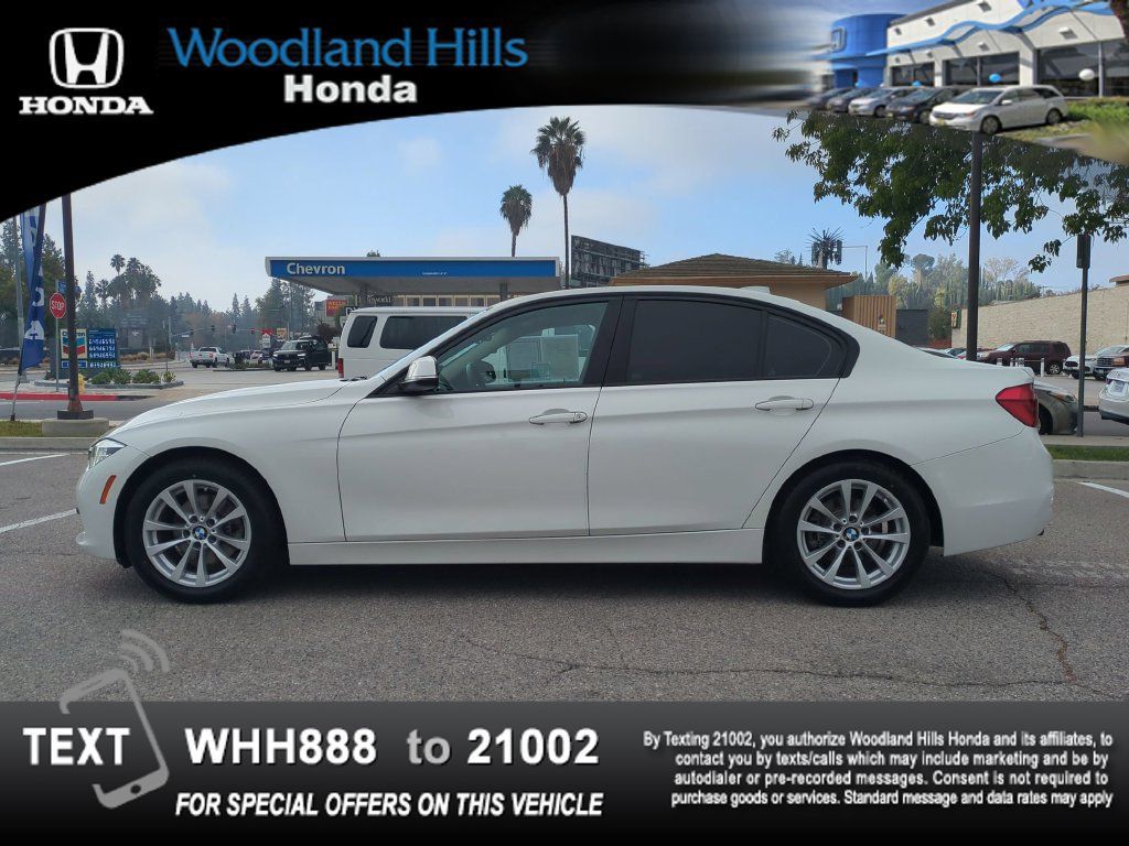 Used 2018 BMW 320i Sedan RWD image 8