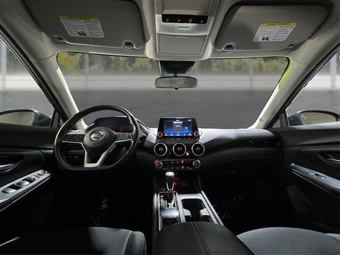 Used 2022 Nissan Sentra SV image 21