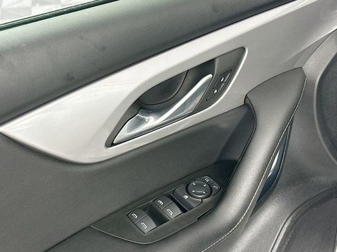 Used 2023 Chevrolet Blazer LT image 23