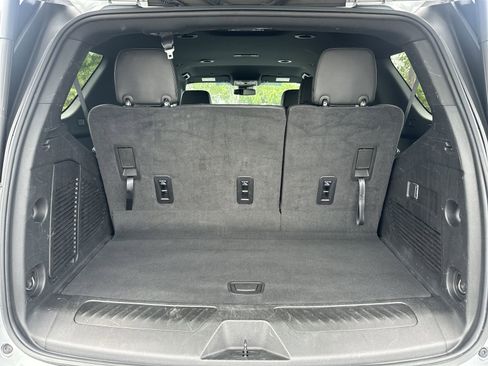 Used 2024 Chevrolet Tahoe LT RWD image 33