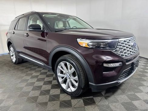 Certified 2023 Ford Explorer Platinum w/ Technology Package AWD/4WD image 1