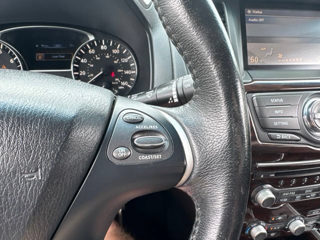 Used 2014 Nissan Pathfinder SL AWD/4WD image 23