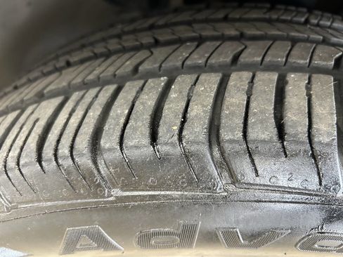 Used 2019 Nissan Rogue SL AWD/4WD image 16