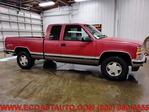 Used 1998 Chevrolet Silverado 1500 4x4 Extended Cab w/ Preferred Equipment Group 3 image 2